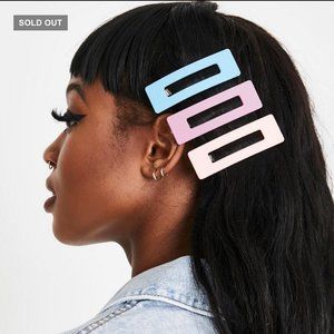 Dolls Kill Hair Clips NWT